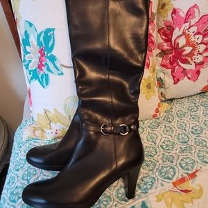 Womens  Blondo boot, leather upper in black size 10 NWOB